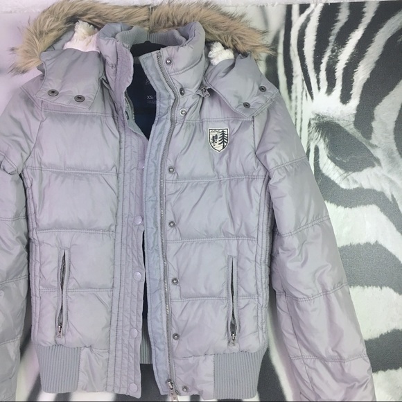 💙SOLD💙AEO Grey Silver Warm Puffer Coat Faux Fur - Picture 3 of 8